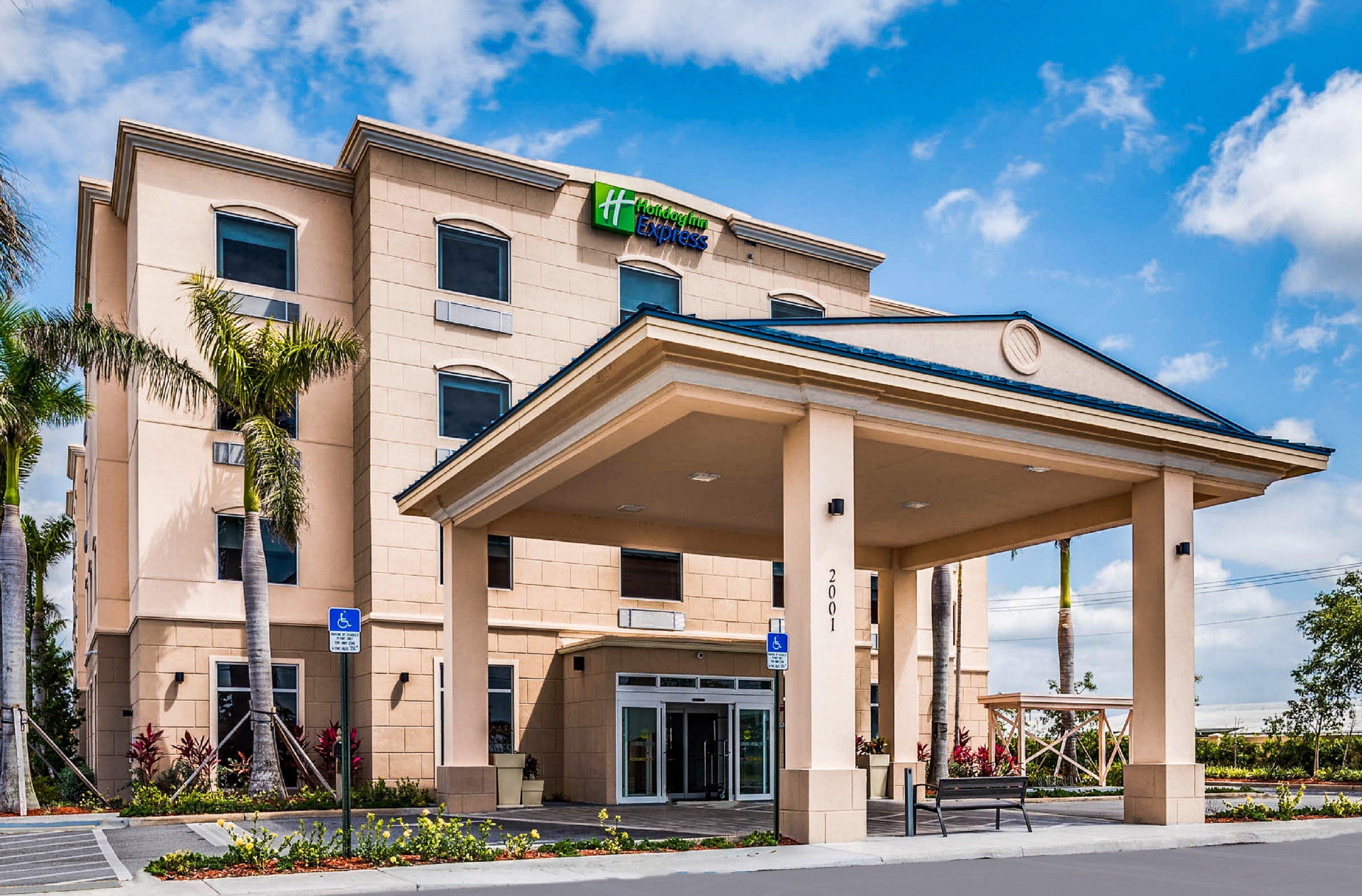 Holiday Inn Express & Suites Boynton Beach West By Ihg Dış mekan fotoğraf