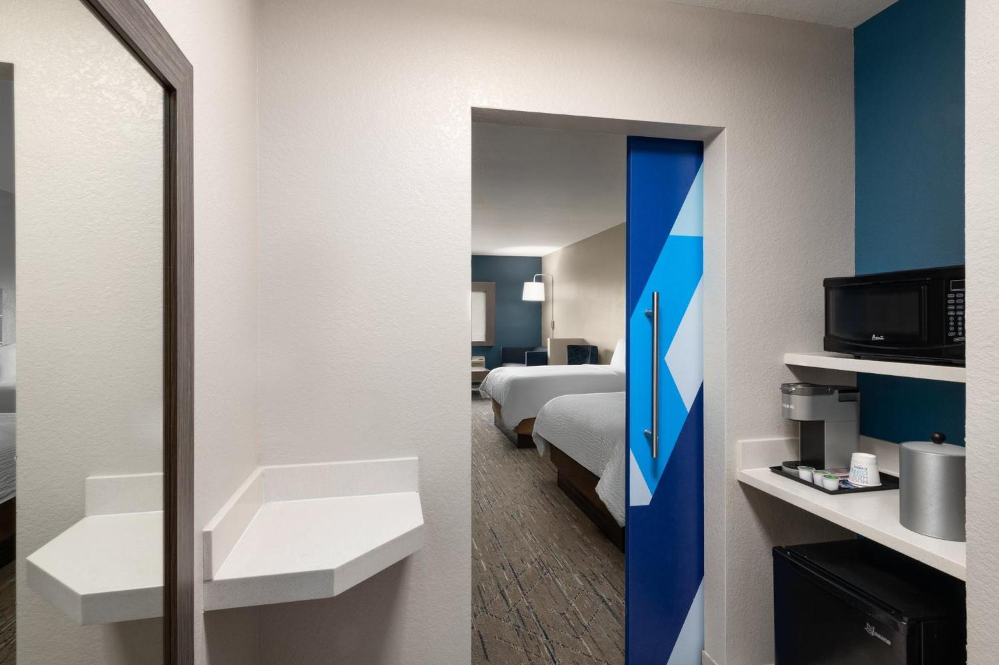 Holiday Inn Express & Suites Boynton Beach West By Ihg Dış mekan fotoğraf