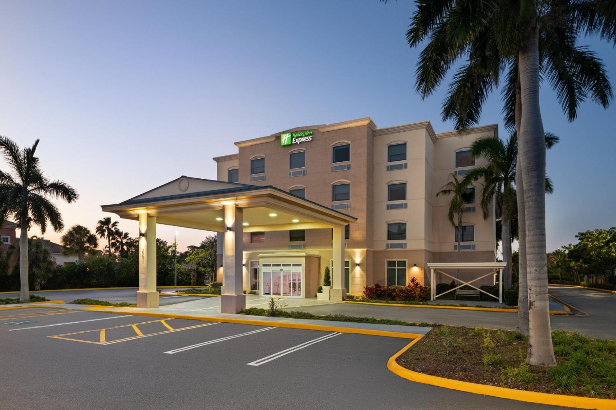 Holiday Inn Express & Suites Boynton Beach West By Ihg Dış mekan fotoğraf