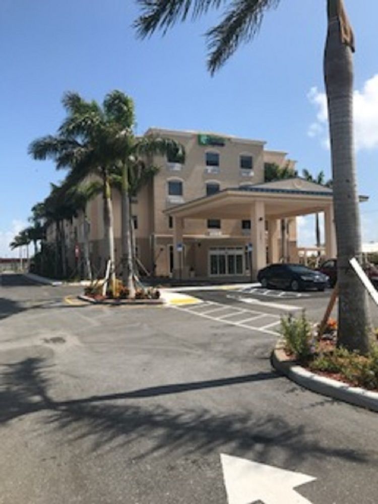 Holiday Inn Express & Suites Boynton Beach West By Ihg Dış mekan fotoğraf